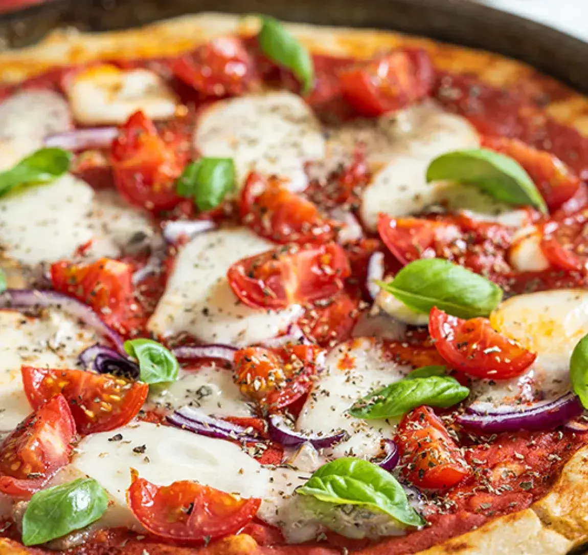 Poolside pizzeria - Included