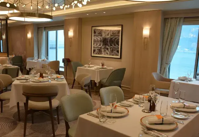 Le Bistro