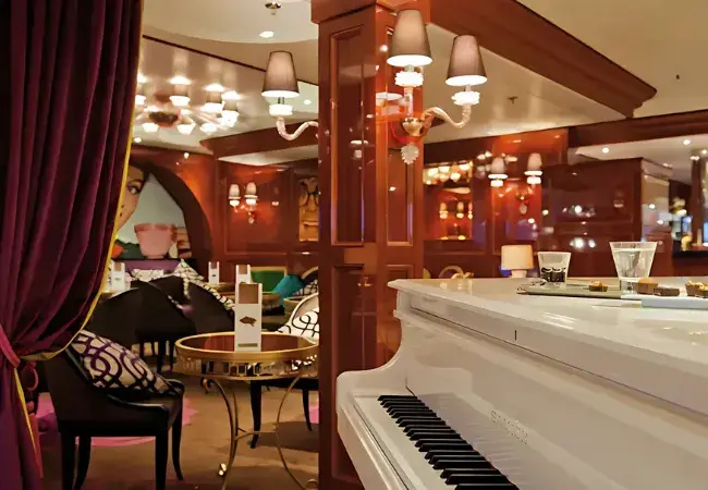 Martini Piano Bar
