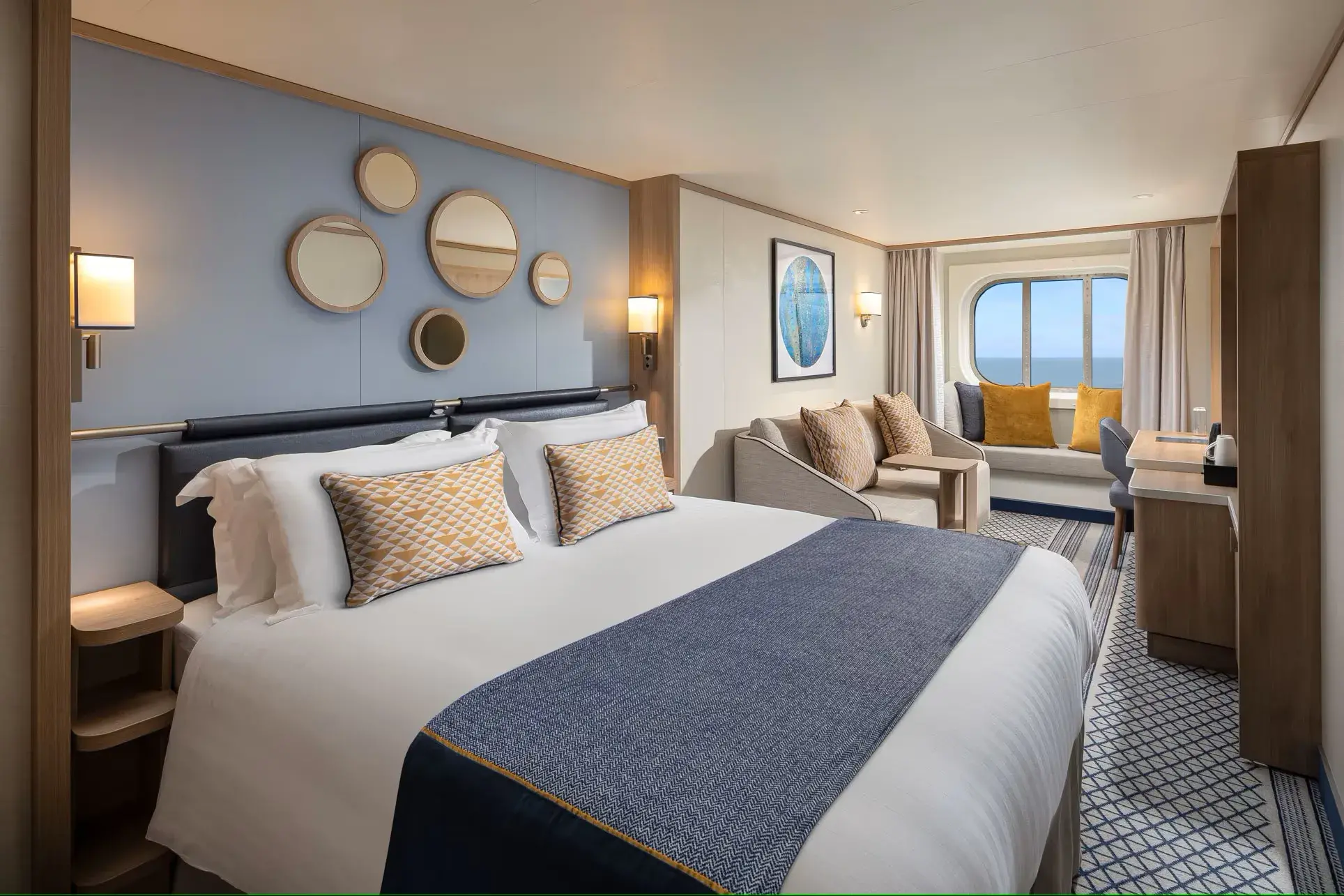 Britannia Oceanview Stateroom – Approx. 159–194 sq. ft.