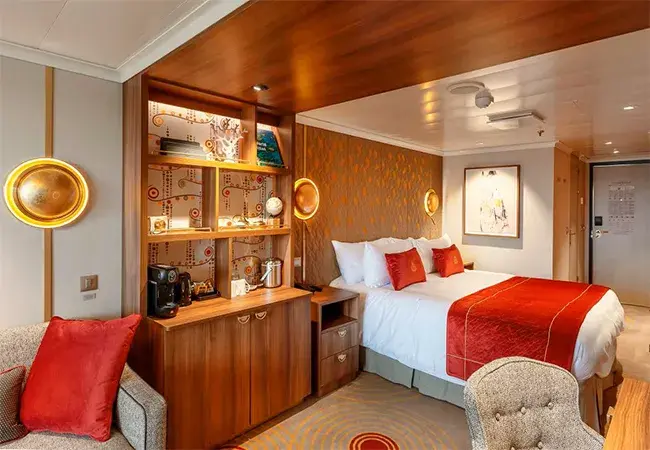 Princess Suite — Approximately 302 sq. ft.