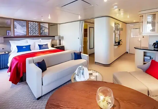 Queens Suite Approximately 506 sq. ft.